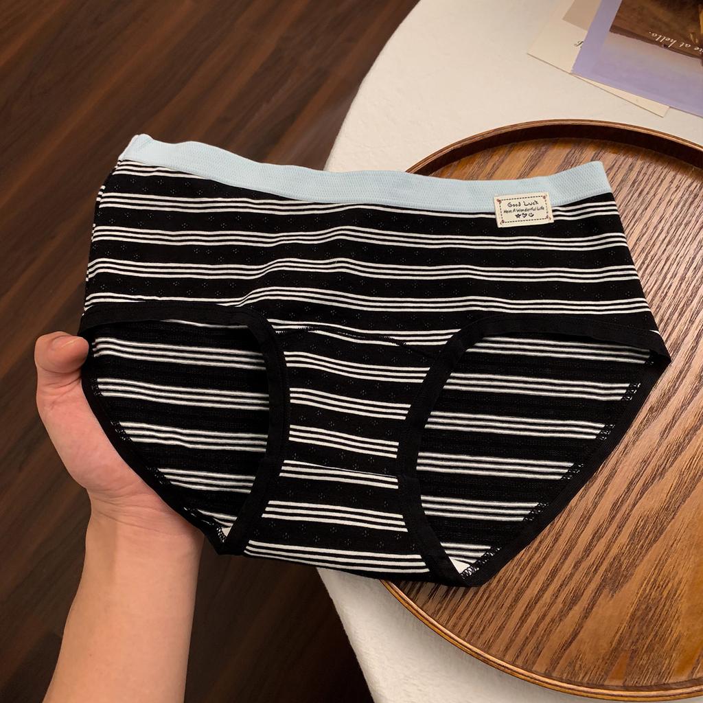 Ladies Spring and Autumn Pure Cotton Comfortable Breathable Sports Wind Waist No Trace Briefs