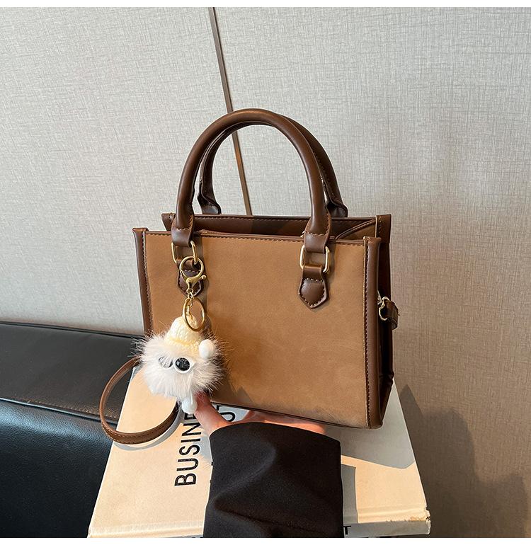 

Сумка Женская 2025 Новая Универсальная Сумка-Тоут Модная Нишевая Дизайнерская Сумка Премиум Ретро Сумка Мессенджер Тренд коричневый