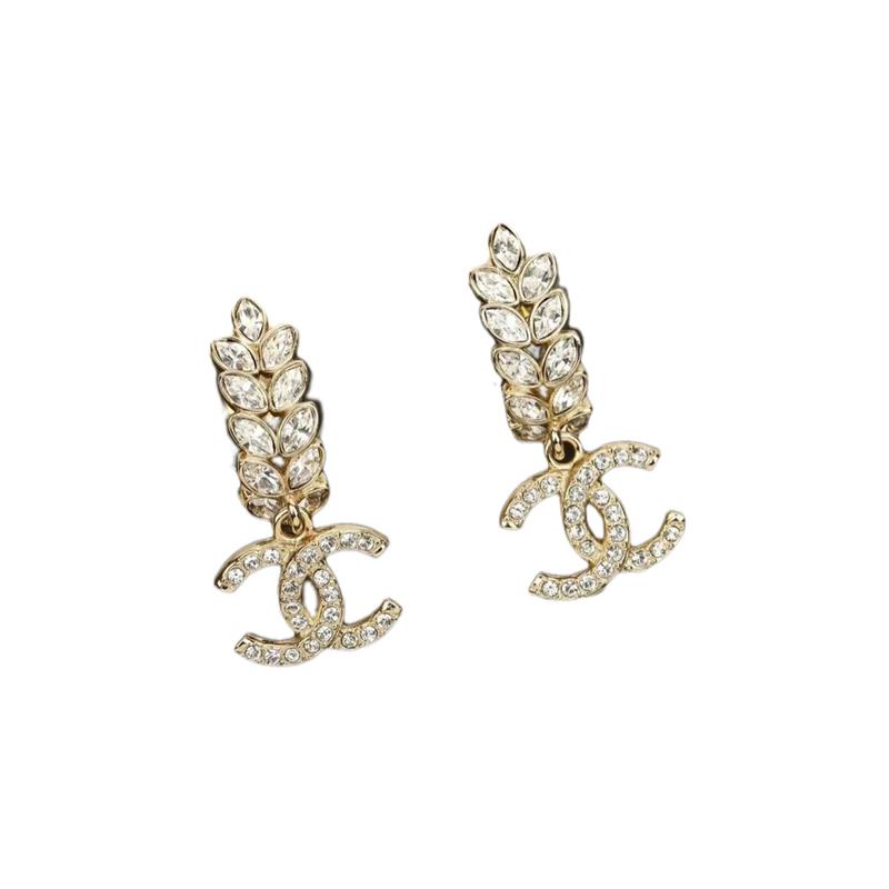 

CHANEL [23 Spring and Summer New Products] 23SS Rhinestone Wheat Earrings Classic Double C Pendant Earrings Women s Gold золотий