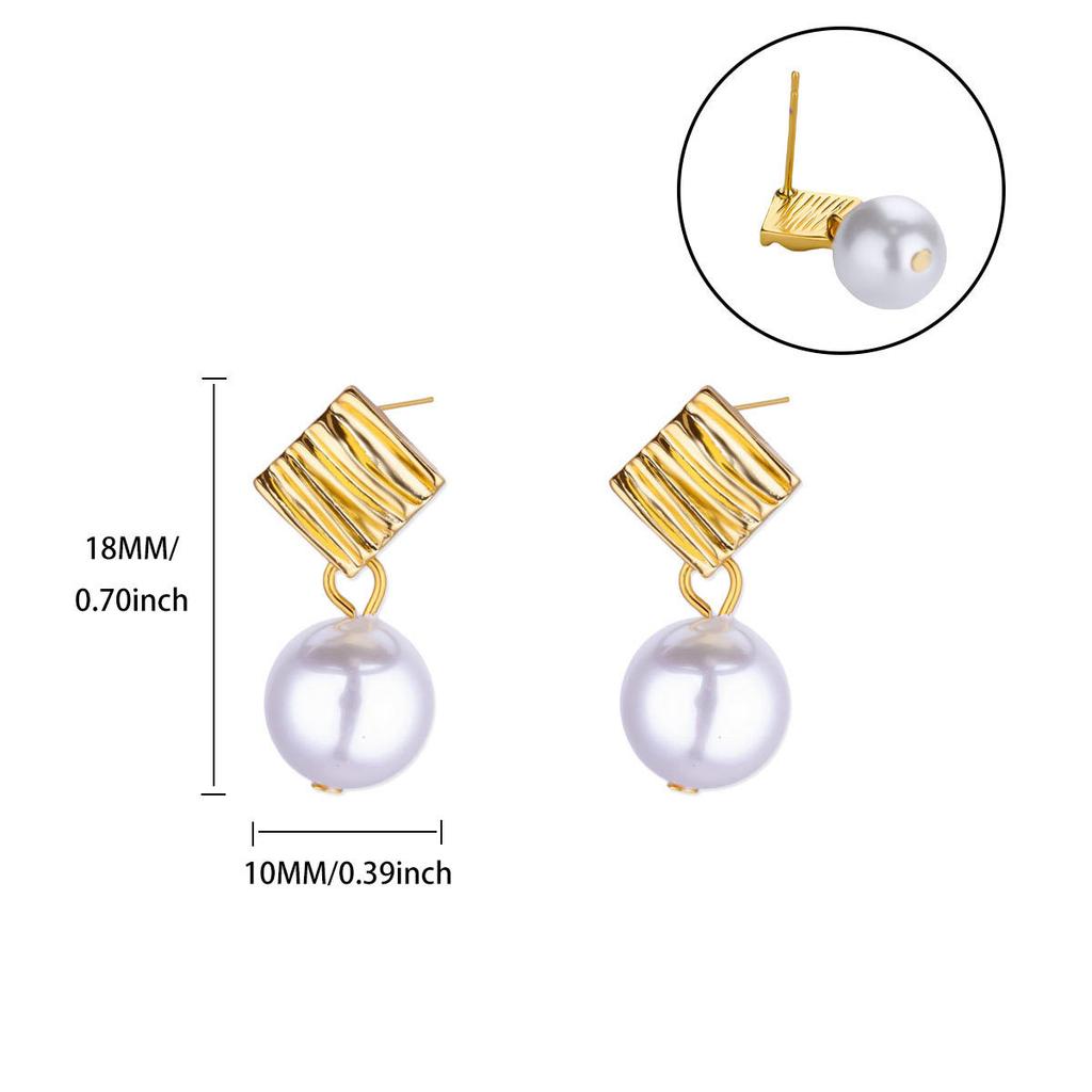 Titanium Steel Stud Earrings Female Pearl Flower Light Luxury High-end Sense Niche Temperament Non-fading Earrings Versatile Earrings