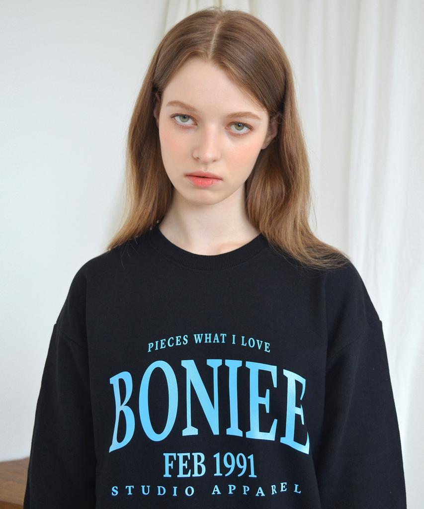 BONIEE Arch Big Typo Oversized Sweatshirt Black