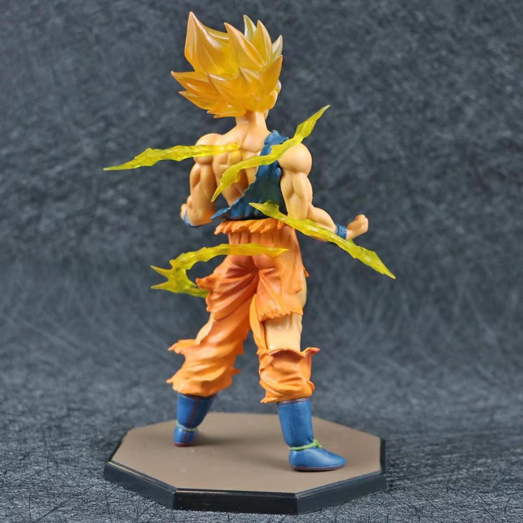 Hete Anime Dragon Ball Son Goku Super Saiyan Figuur 17cm/6.69in Goku DBZ Actiefiguur Model Cadeaus Verzamelfiguren voor Kinderen