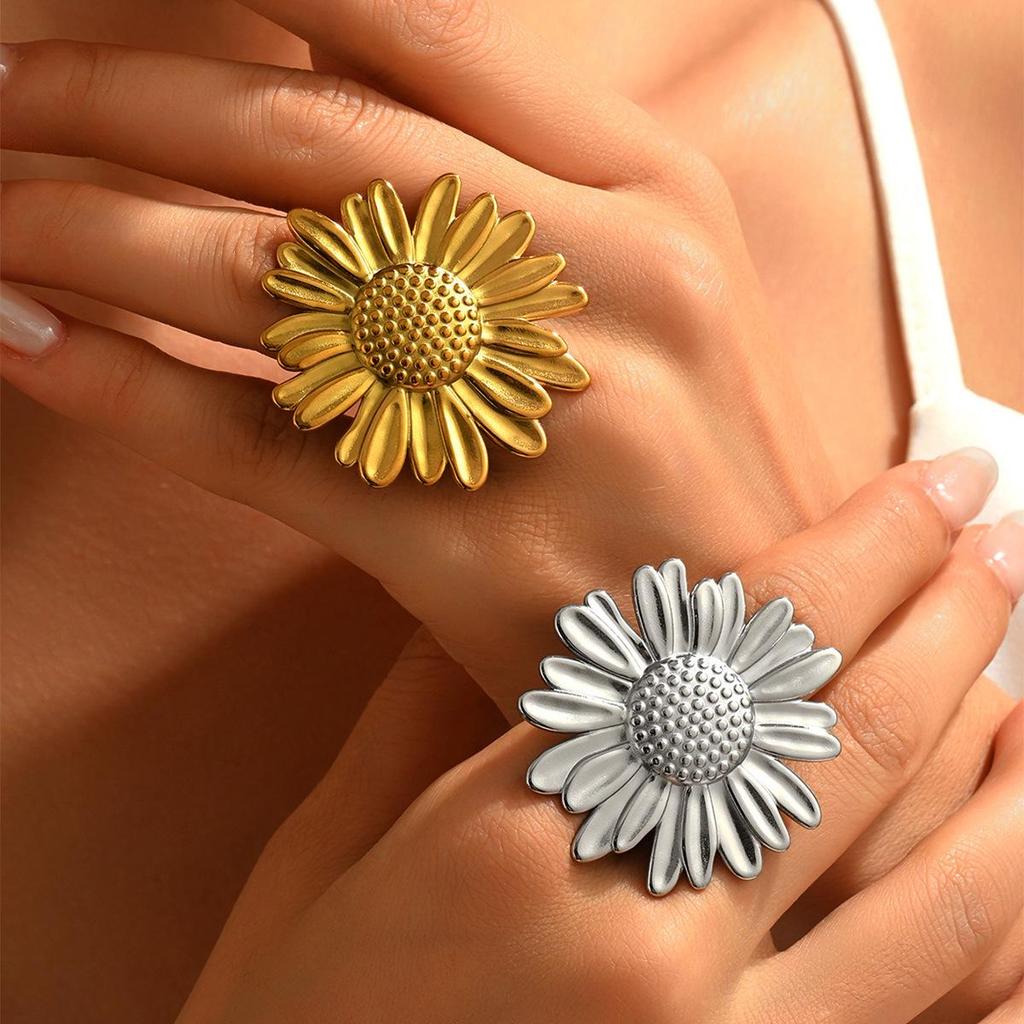 Stainless Steel Retro Sunflower Ring - Large Flower Design for Casual Vacation Style