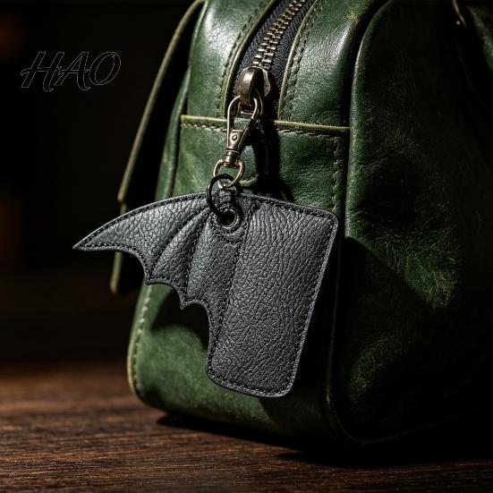 Waterproof Igniter Cover Gothic Bat Case Keychain, Punk Faux Leather Holder, Portable Sleeve Pouch for Backpack Pendant Halloween Keychain