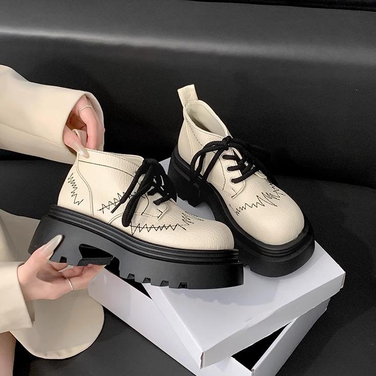 

Модный тренд ботинки Мартин на толстой подошве и толстом каблуке, женские 2025 новая осень ретро увеличивающие рост и стройнящие рыцарские ботинки 39 бежевый