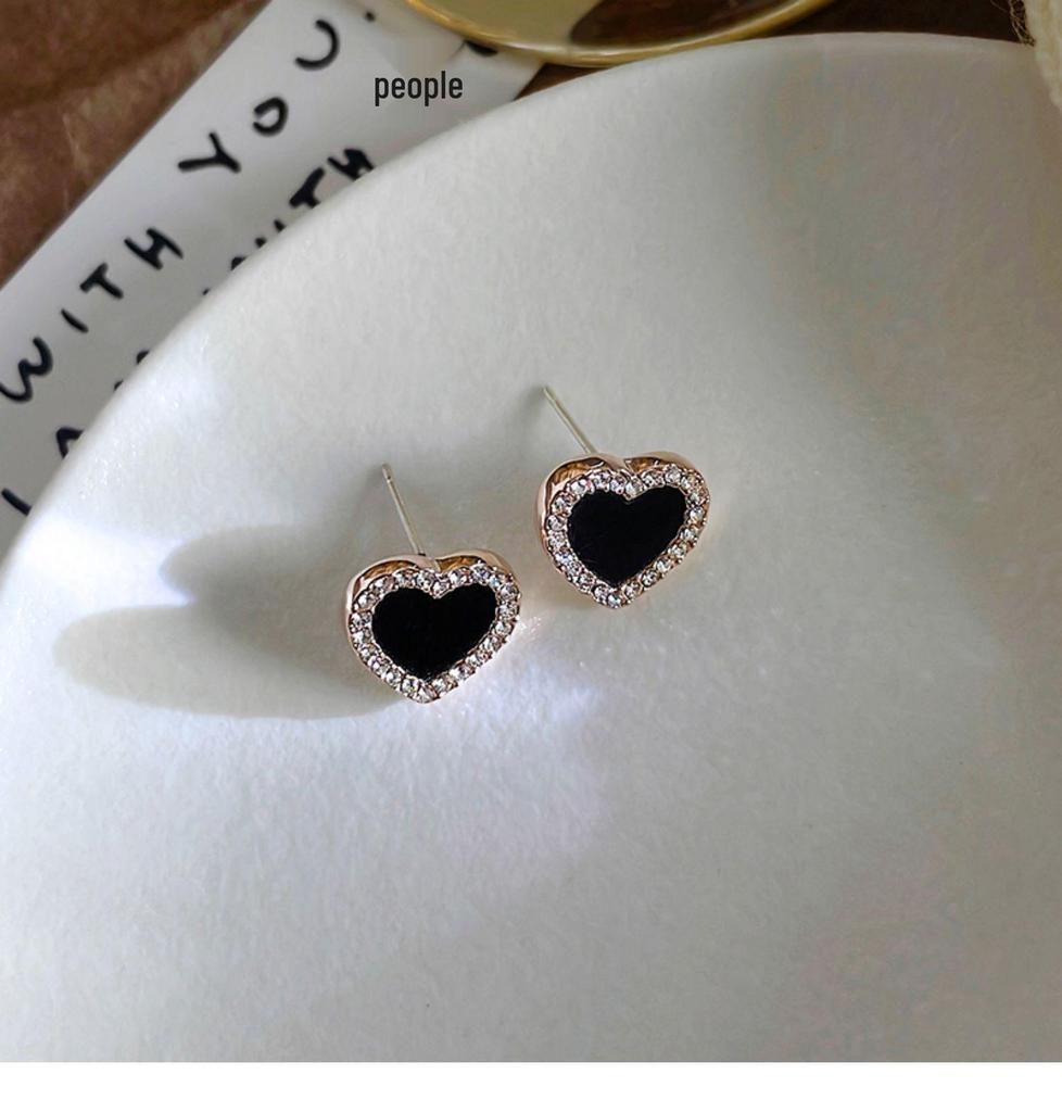 S925 Silver Needle Minimalist Black Stud Earrings: Versatile and Fashionable Niche Jewelry for Women