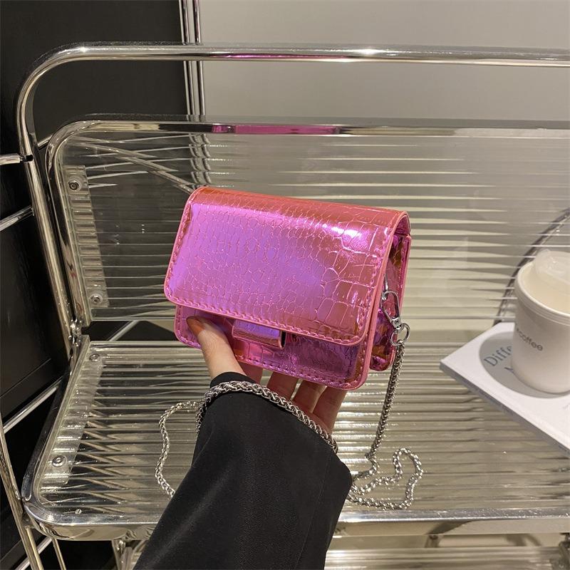 Versatile chain small bag women's new crocodile pattern small square bag lipstick mirror patent leather messenger bag