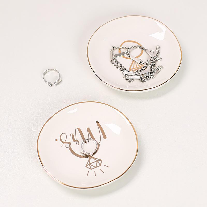 Irregular Round Ceramic Jewelry Dish White Porcelain Ring Holder Organizer Trinket Tray for Bedroom Vanity Home Decor Gift
