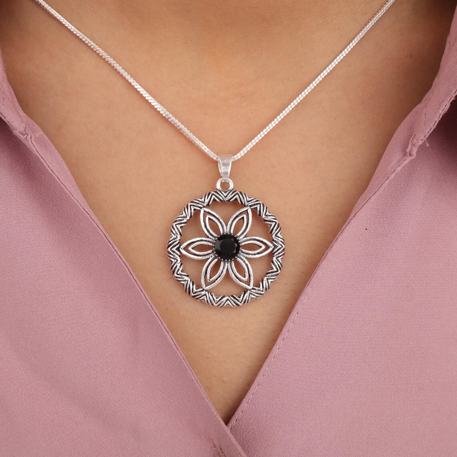 

Black Onyx Gemstone 925 Sterling Silver Jewelry Handmade Designer Pendant 1.48 CP-29-22