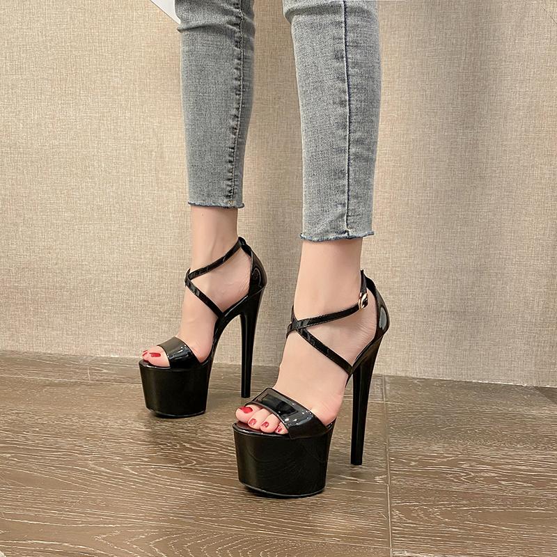 Sommer Damen Sandalen Sexy Pumps Wasserdichte Plateau Hollow Schnalle Lackleder High Heel Sandalen Catwalk Tanzschuhe