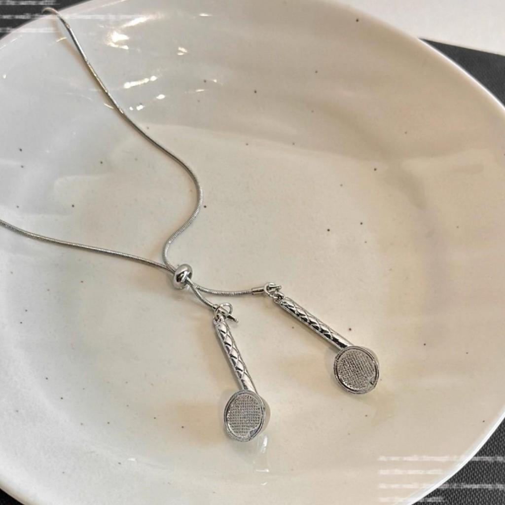Silver Earphone Pendant Necklace: Versatile, Fashionable Sweater Chain for Autumn/Winter - High-End Niche Design