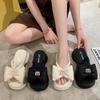 Cool slippers women wear versatile summer sandals, new summer cute fashion bow ins tide