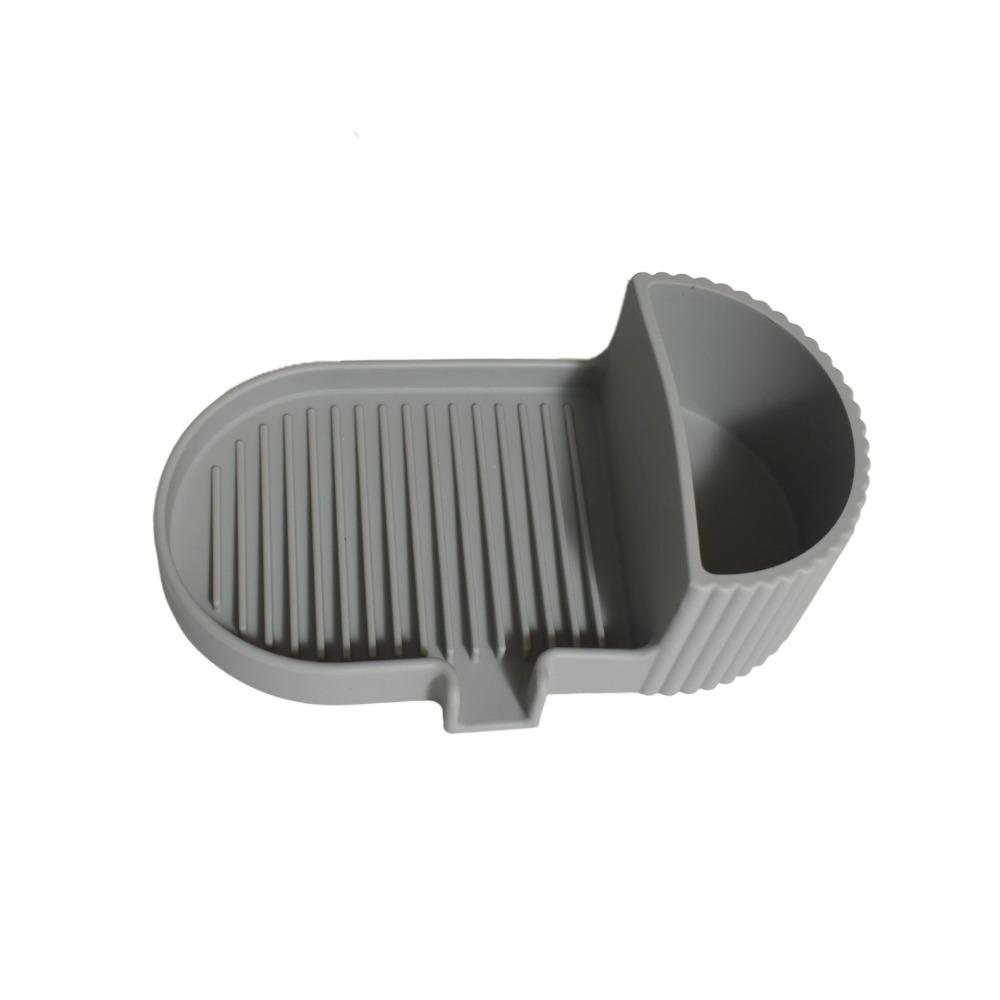 

Inclined Drain Self Draining Soap Box Portable 2 in 1 Sponge Tray Silicone Soap Dish Sink Area сірий