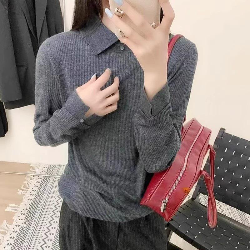 Grey Wool Knit Sweater with Lapel - Skin-friendly, Temperament-enhancing, Age-defying Women's Base Layer for Autumn and Winter