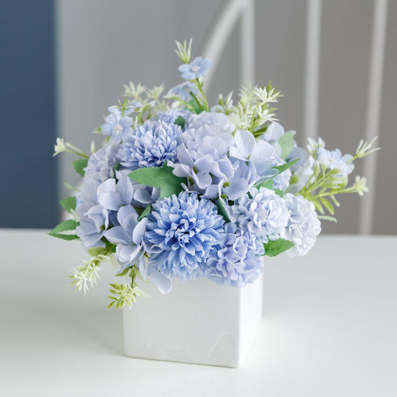 Искусственный букет роз для дома