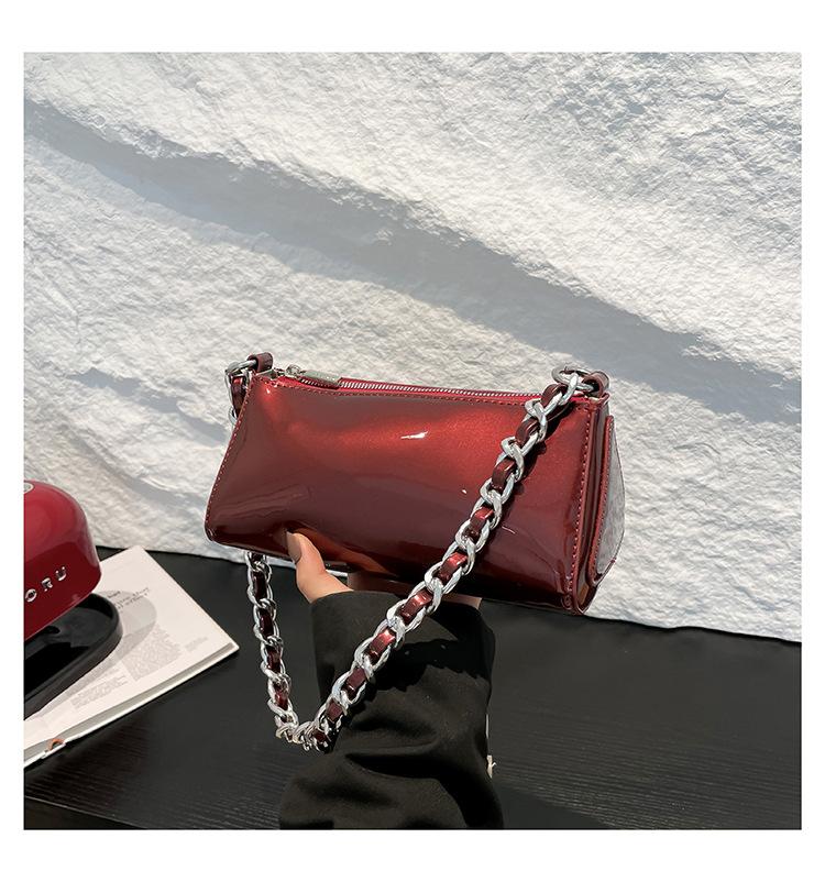 Armpit women's baguette bag 2025 new French simple texture foreign commuter fashion hand-held shoulder bag