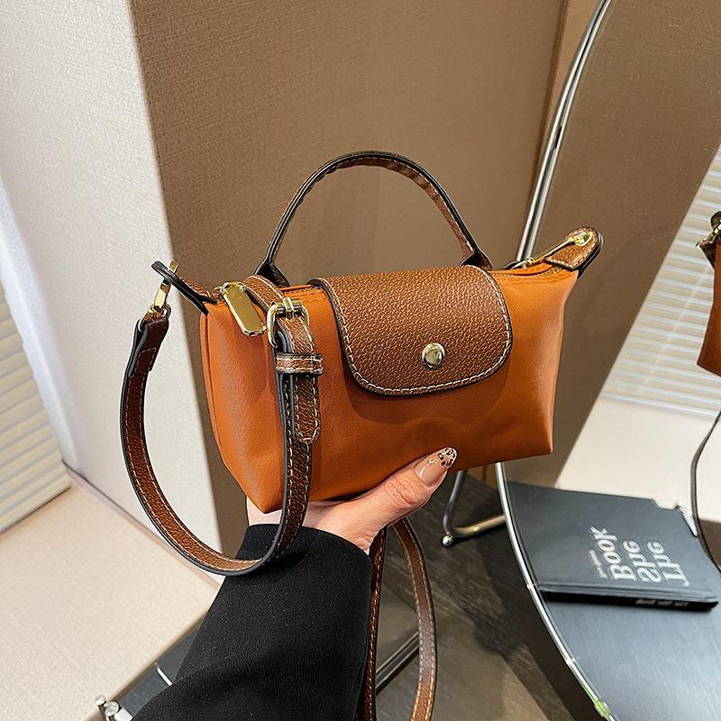 

Женская сумка Французская модная сумка Мини Повседневная универсальная сумка Модный клатч Мини сумка через плечо оранжевый