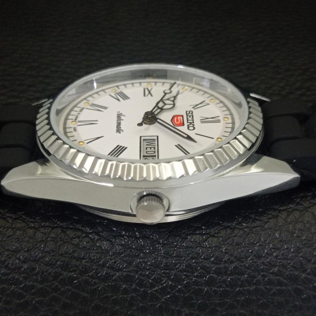 JAPAN VINTAGE REFURBISHED SEIKO 5 AUTOMATIC ROMAN FIGURE MENS WATCH A442086-1