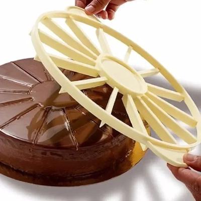 10/12 Scheiben Kunststoff Kuchen Gleicher Portionsschneider Rund Brot Kuchen Mousse Scheibenmarker Backen für Haushalt Küchenutensilien
