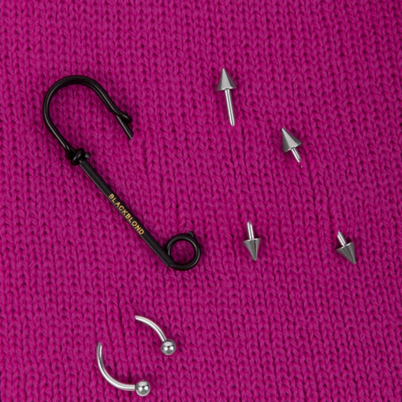 BLACKBLOND BBD Embroth Logo Piercing Beanie (Magenta)