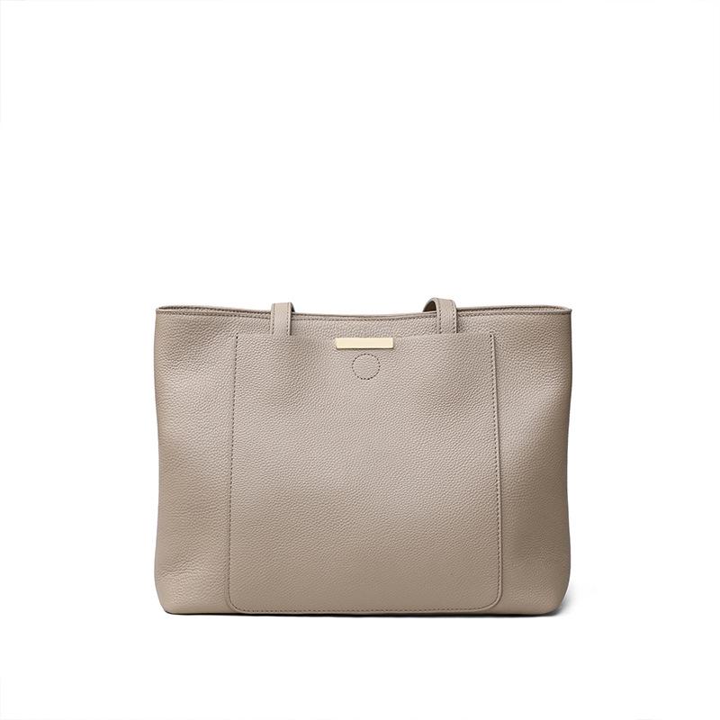 Women's 2025 Winter Fashion Genuine Leather Versatile Shoulder Tote Bag