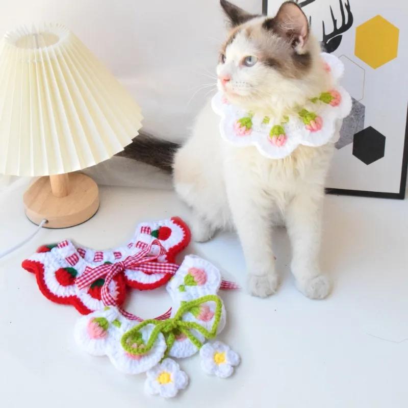 Pet Supplies Autumn Winter Bib Strawberry Pattern Pet Collar Wool Hand-knitted Cat Scarf Decoration Cat Accessories Pet Items