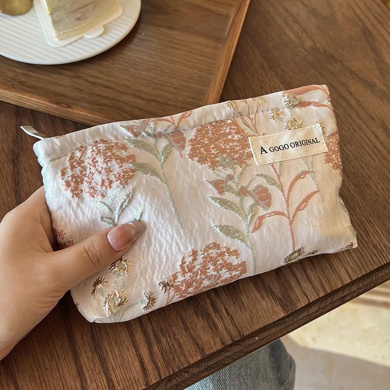 Ins Style Gentle Embossed Cosmetic Bag Portable Travel Storage Bag