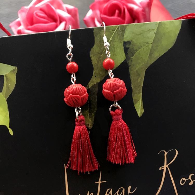 Klassische Mode rote Zinnober Quastenohrringe Retro romantische Rosenblüten Ohrringe Weiblichkeit vielseitige Brautohrringe