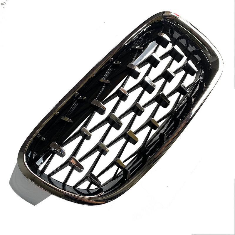 O pereche de grile de rinichi cromate de înaltă calitate pentru BMW Seria 3 F30 F35 F31 2012-2018 Grile de curse în stil diamant în stil Meteor