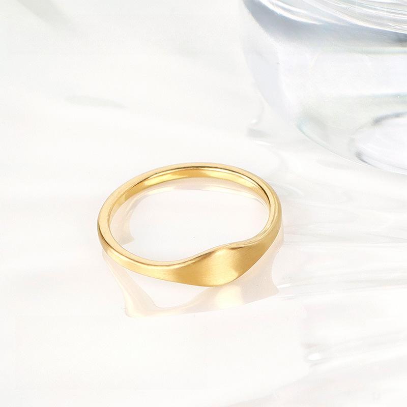 Simple Geometric Thin Round Ring, Titanium Steel Vacuum Plating Ring, Women's Fashion High-end Accessories