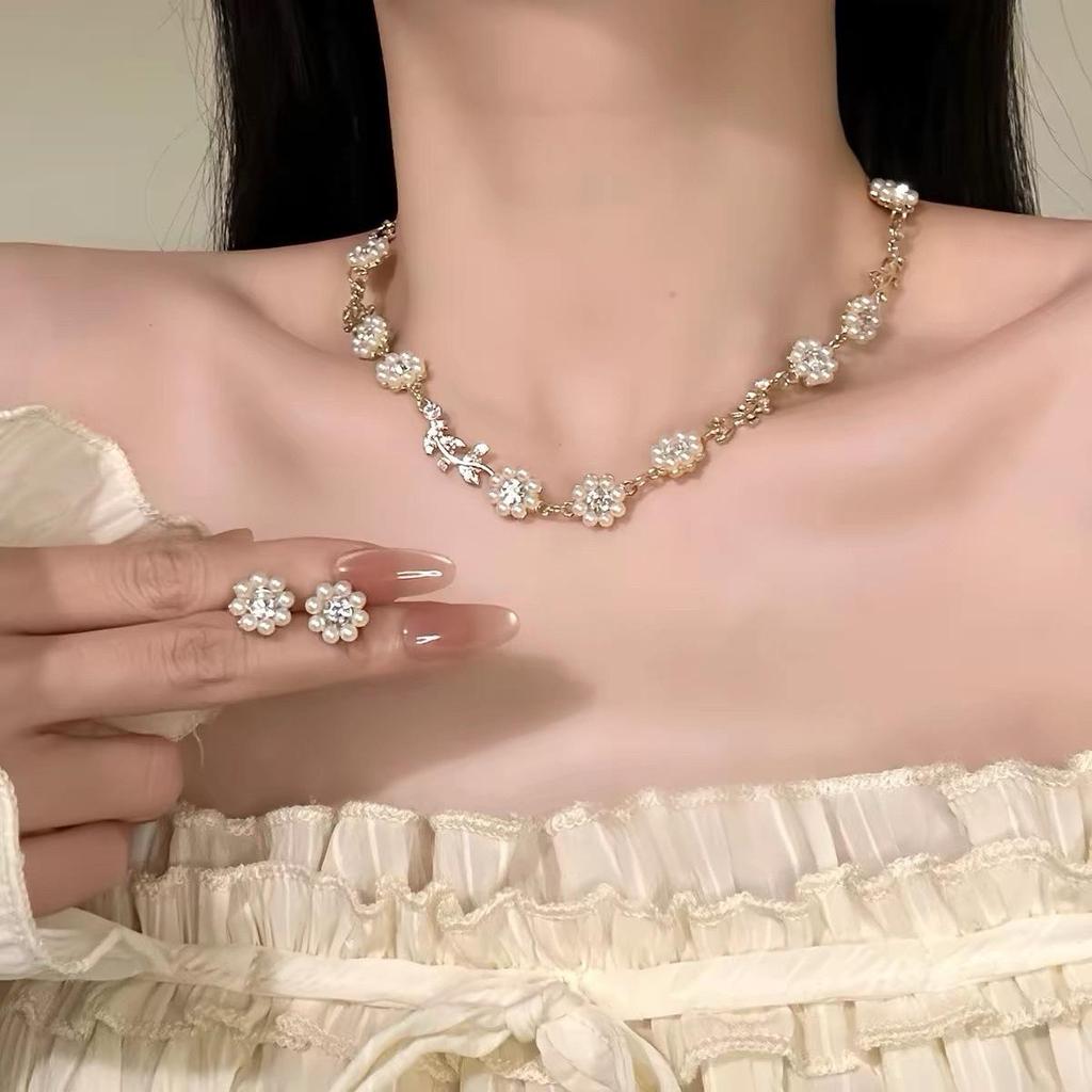 Elegant Waterdrop Diamond Tassel Necklace and Earrings Set for Women