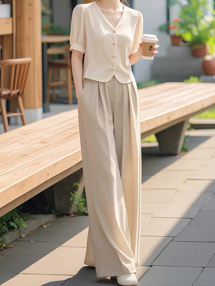 Early Autumn Elegant Women's Two-Piece Set: Sophisticated High-End Fashion for the Socialite