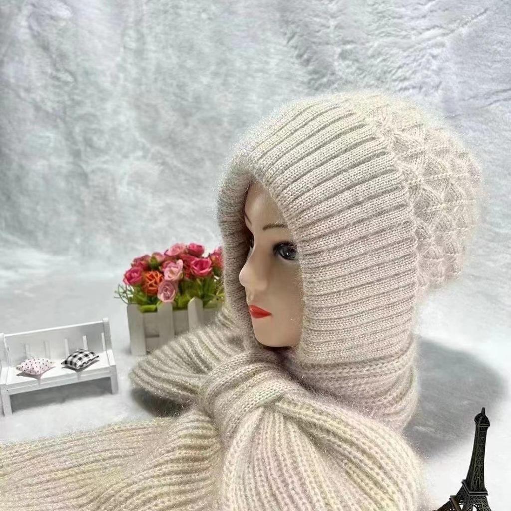 Luxury Velvet Knit Scarf with Phoenix Tail Flower Design - Double-Layered, Fleece-Lined Hat for Wind and Snow Protection