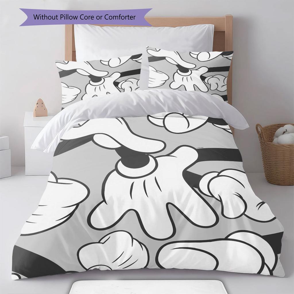 Vintage-style Distressed Mickey Mouse Emoji Print Bedding Set, A Warm and Comfortable Choice for Decorating A Child's Bedroom.