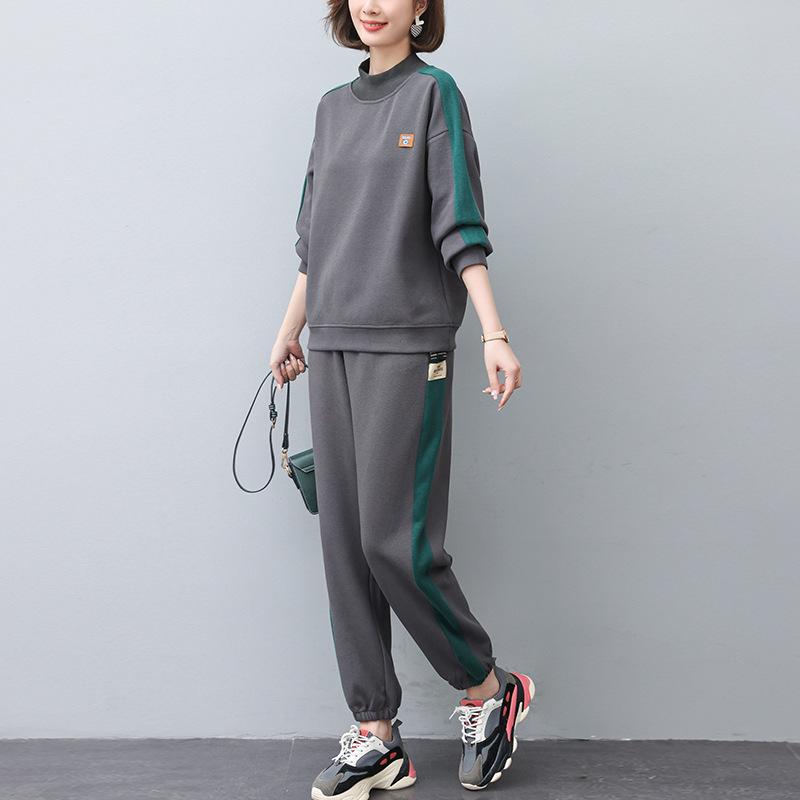 

Women s Fleece-Lined Sweatshirt Set: Autumn/Winter 2024 Fashionable and Stylish Two-Piece for Moms XL (125-135 jin) темно-синього кольору