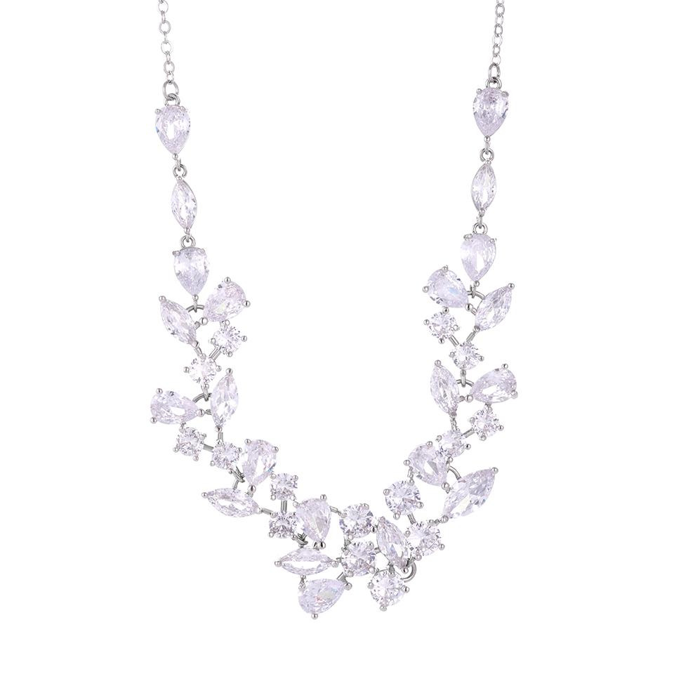 ZAKOL Exquisite Fashion Leaf Shape Micro-set Zircon Pendant Necklace For Women Simple Temperament Bridal Wedding Party Jewelry