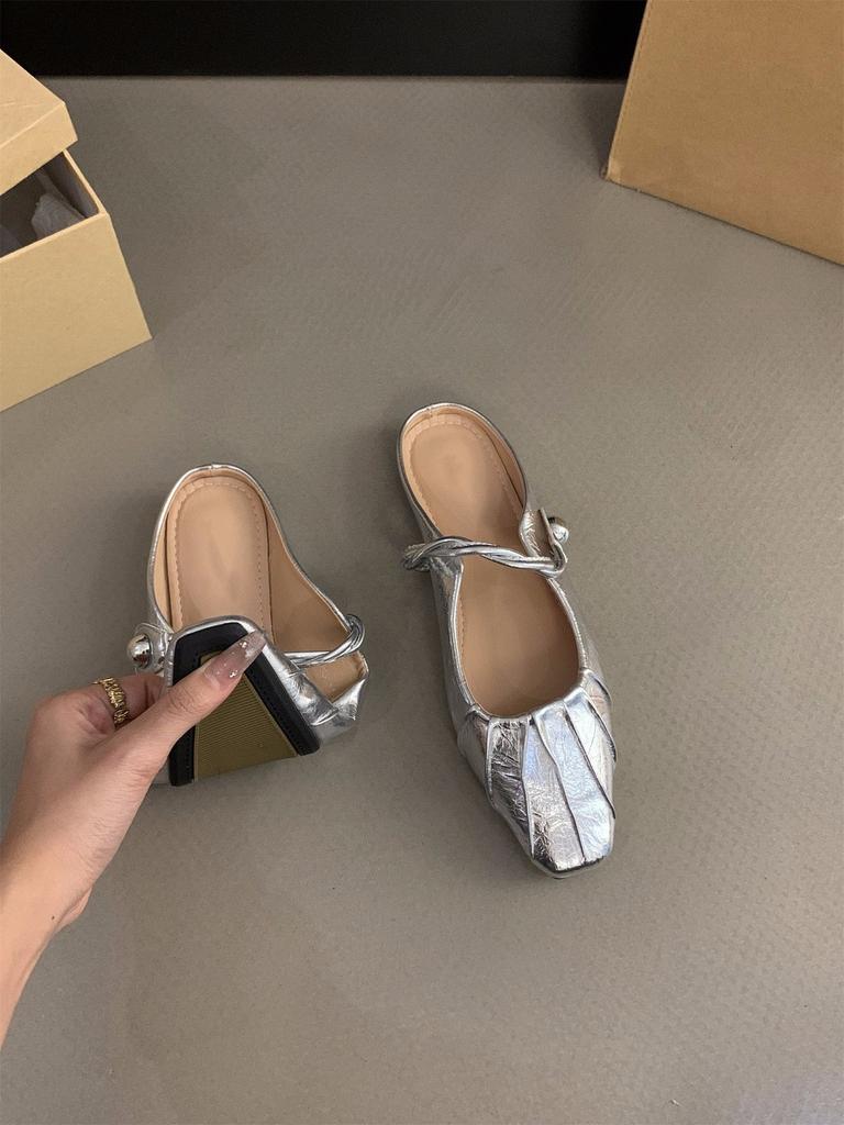Flat bottom pleated temperament bag head half slippers women's shoes outer wear 2025 summer with skirt Mary Jane half tray single shoes