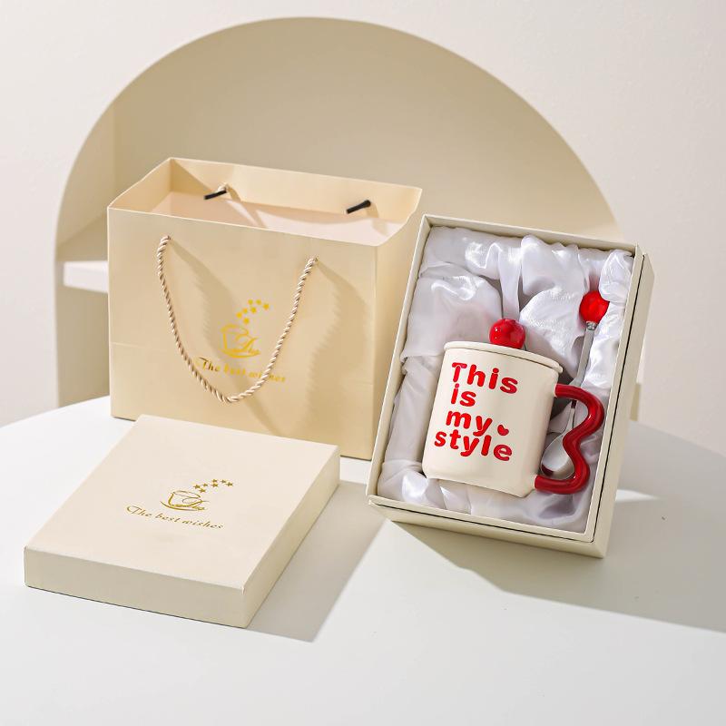 Mode Keramik Wasserbecher Kreative Haushaltstasse Paartasse Kaffeetasse mit Deckel Löffel Zum Verschenken an Freunde