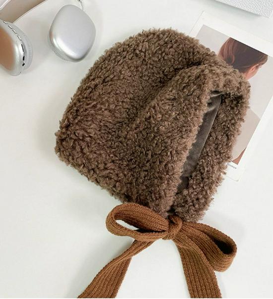 

Женский зимний балаклава Красная Шапочка: Теплая шапка с защитой ушей в корейском стиле