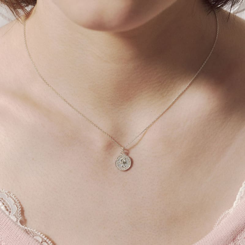 

JUDY AND PAUL [925 Silver] Suetre Elizabeth Pendant All-Silver Necklace Silver