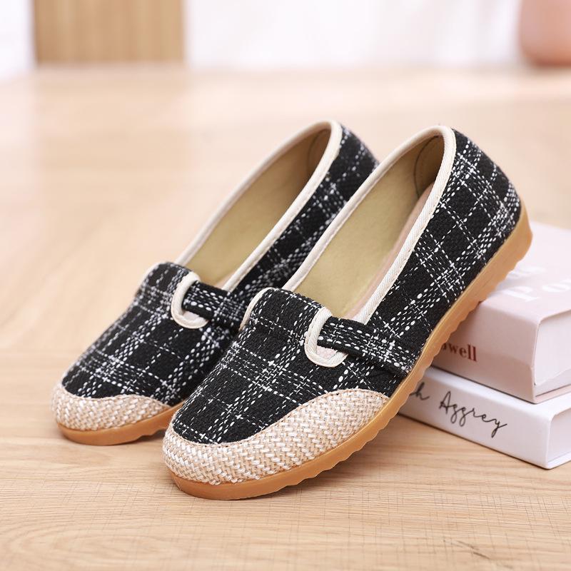 2025 Spring/Summer Women's Ethnic Style Flat Heel Old Beijing Cloth Shoes for Middle-Aged & Elderly Mothers