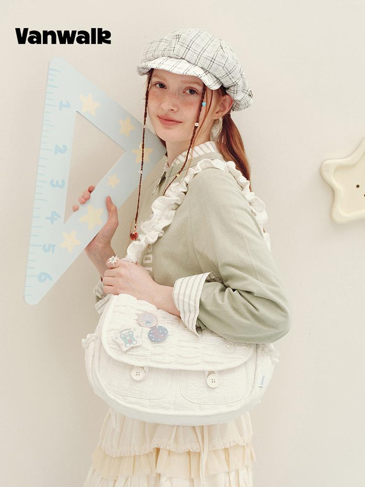 Vanwalk Cloud Pocket Crossbody Bag [White]
