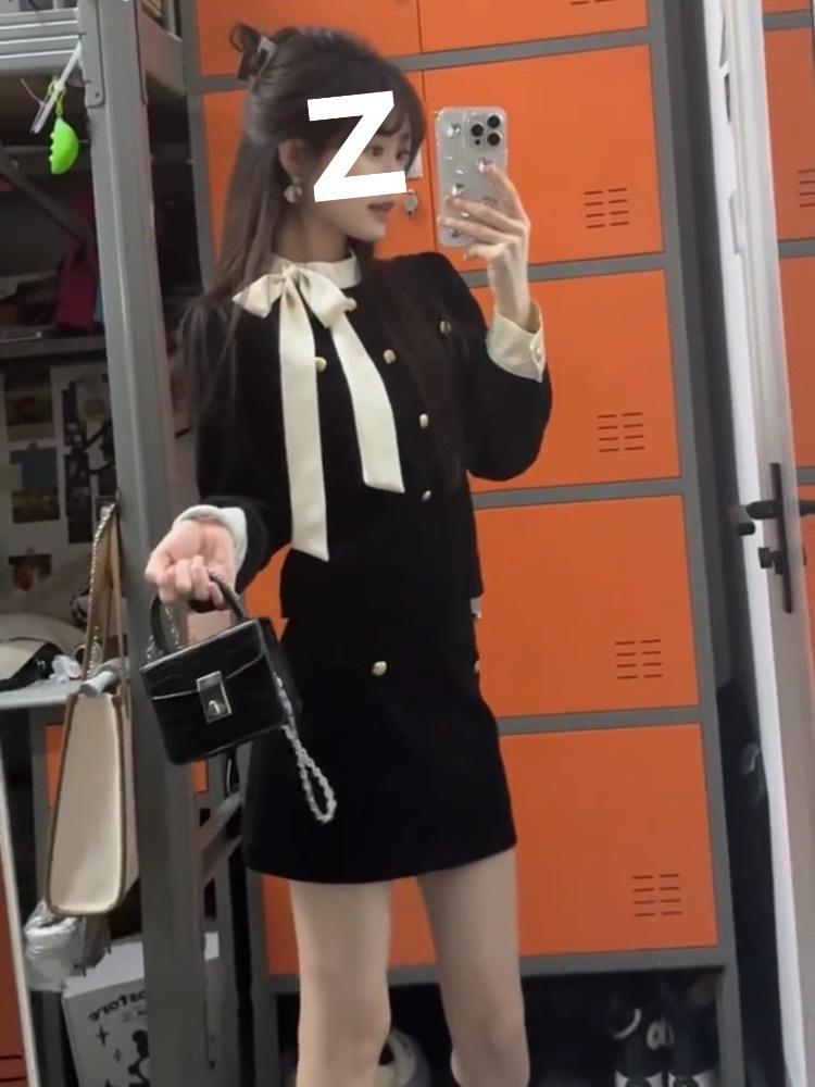 2024 Autumn/Winter Women's French Bow Top & Slim Mini Skirt Set