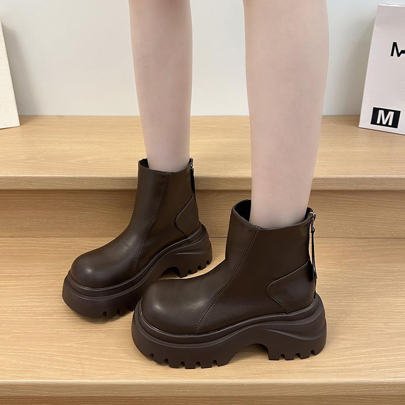 Thick-soled explosive cigarette boots women's 2025 autumn and winter new thin soft-soled not tired feet fashionable versatile rear zipper short boots