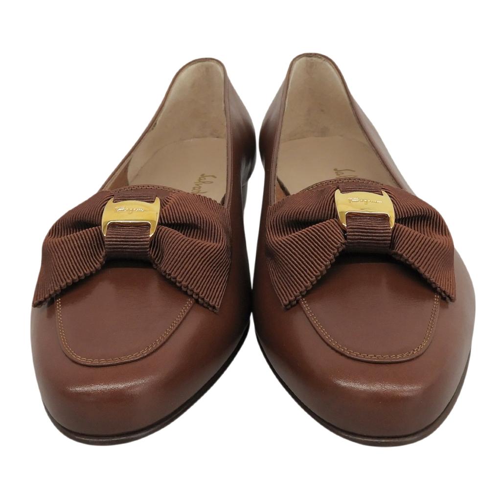 Makellose Salvatore Ferragamo Pumps Vara-Schleife Braunes Leder Damen Gebraucht