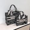 1Pc Portable Embroidered Commuter Bag Women's 2025 Fashion Korean Tote Bag Large Capacity Shoulder Bag