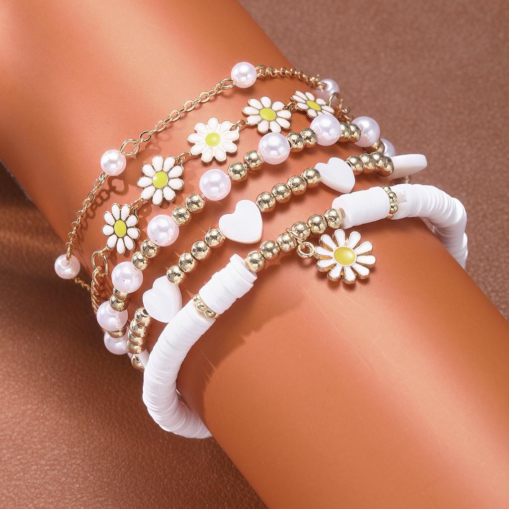 European and American Summer Vacation Style Flower Beaded Bracelet Set Bohemian Small Daisy Pearl Bracelet Bracelet