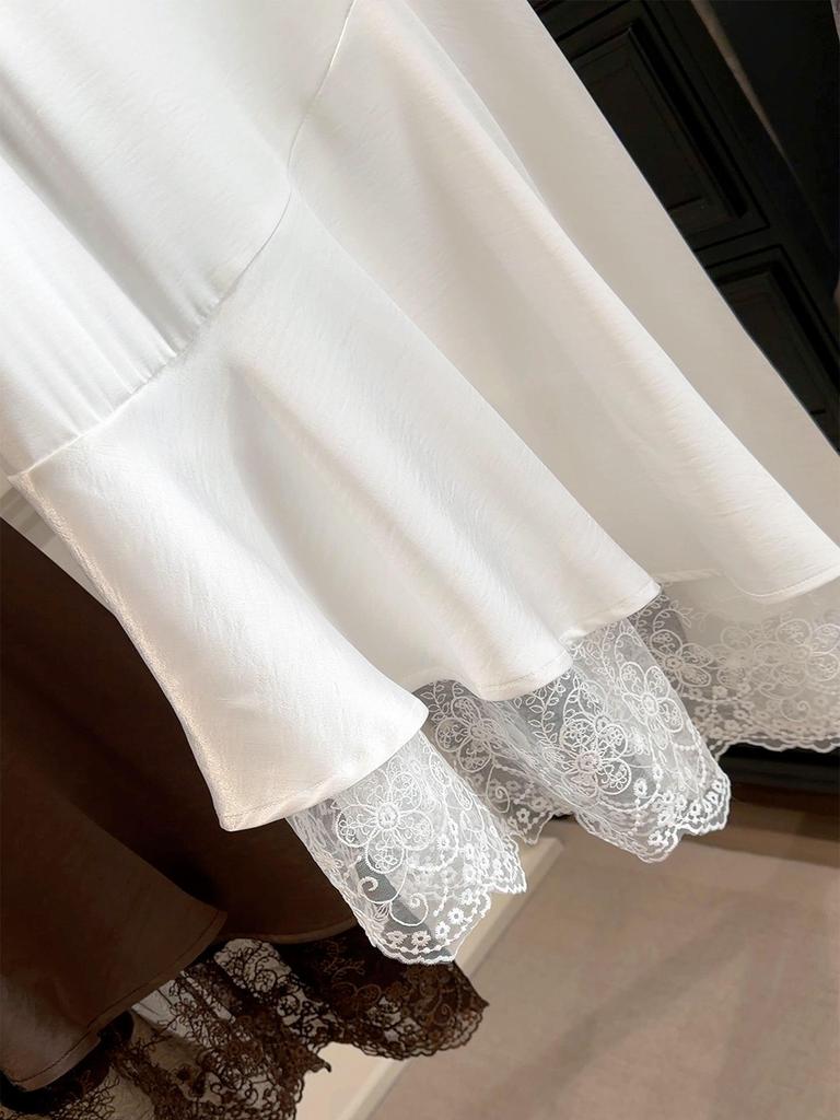 Elegant Lace Patchwork Satin Midi Skirt with Irregular Hem - Spring/Summer 2026 Collection