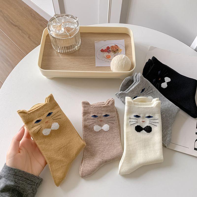 Cute Cartoon Cat Mid-Calf Socks for Autumn and Winter Sweat-absorbent Deodorant Socks Indoor Home Warm Floor Socks