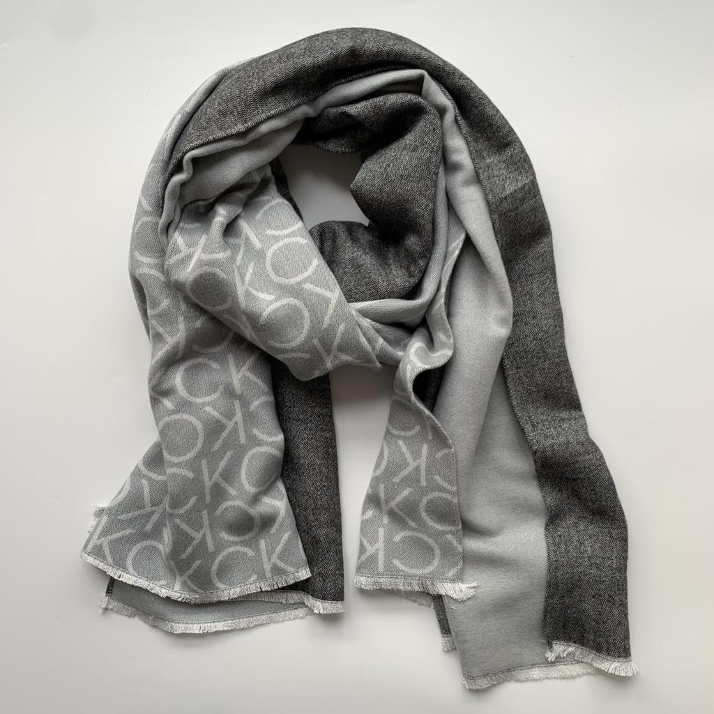 Elegant Floral Jacquard Woven Scarf Shawl for Europe and America